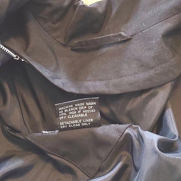 🎊HP‼️ Women's all-weather midlength coat with zip out lining - Picture 11 of 14